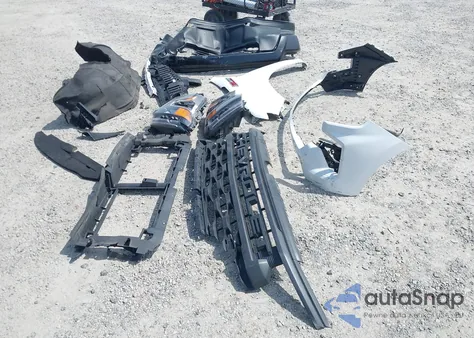 2024 Chevrolet Silverado 1500 4Wd Short Bed Wt from USA, damaged, VIN 2GCUDAED5R1207024